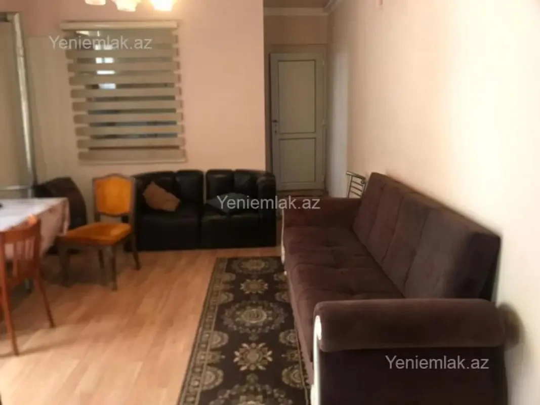 Satılır 2 otaqlı köhnə tikili 50 m²