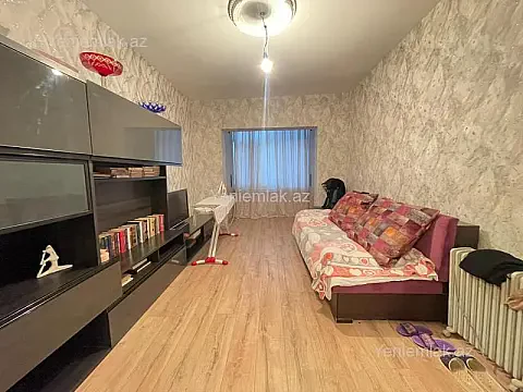 Satılır 3 otaqlı köhnə tikili 65 m² — Bakı, Binəqədi 3 otaq 65.00 m²