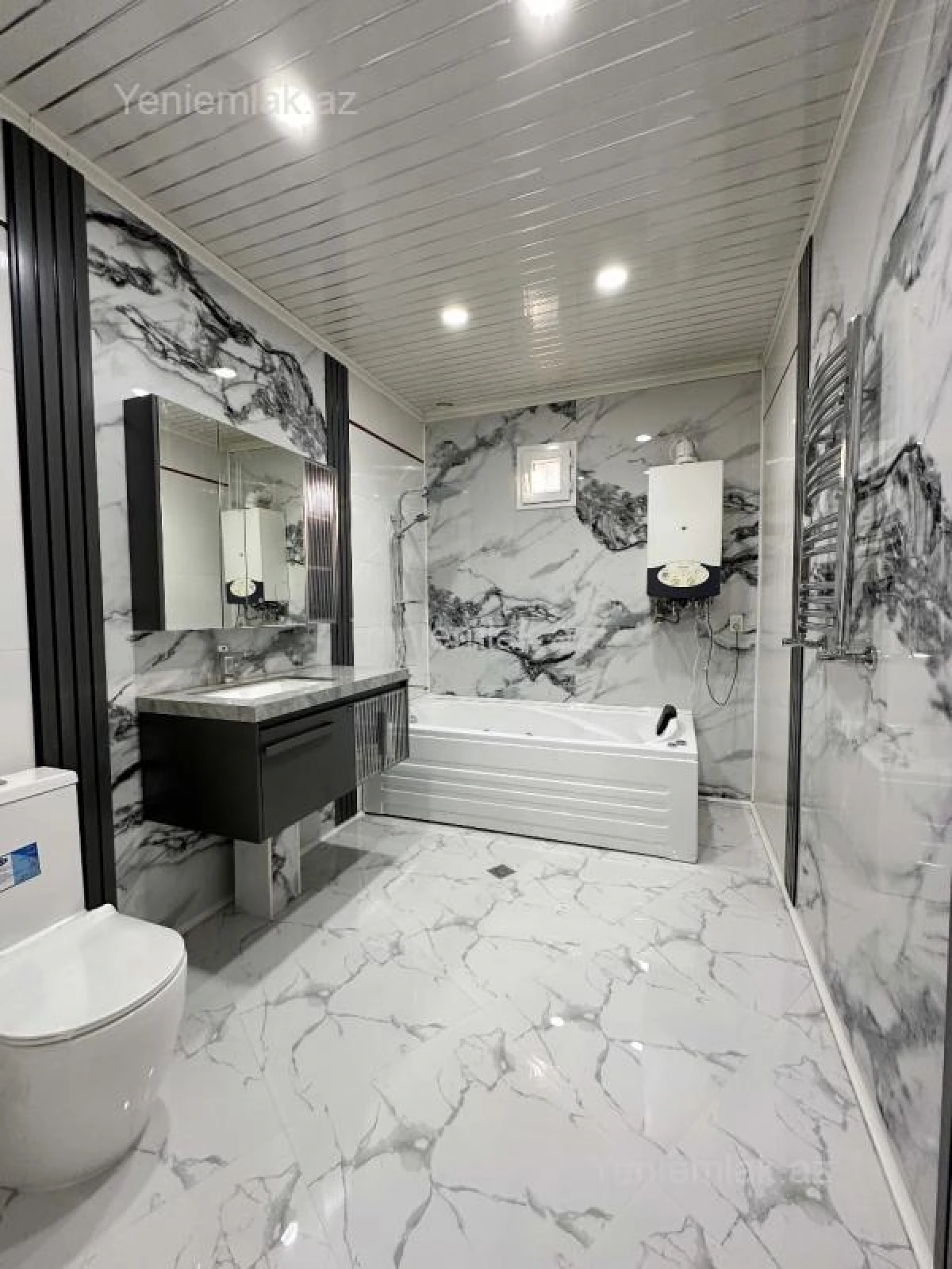 Satılır 4 otaqlı həyət evi 170 m²