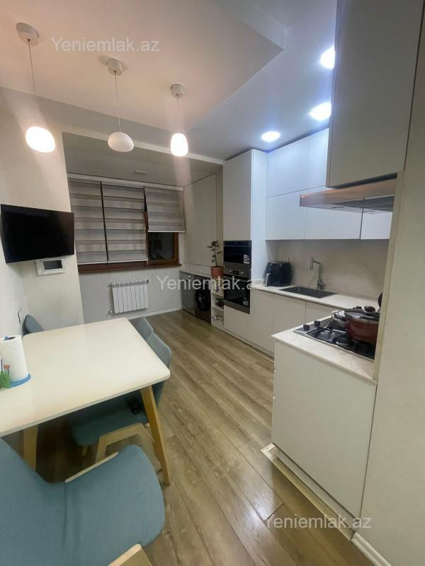 Satılır 4 otaqlı köhnə tikili 100 m² — Sumqayıt, 9-cu mikrorayon 4 otaq 100.00 m²