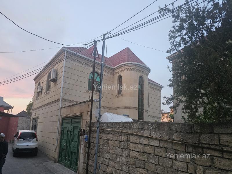 Satılır 8 otaqlı həyət evi 323 m² — Bakı, Suraxanı 8 otaq 323.00 m²