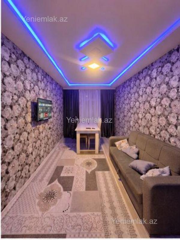 Satılır 4 otaqlı köhnə tikili 90 m² — Sumqayıt, 7-ci mikrorayon 4 otaq 90.00 m²