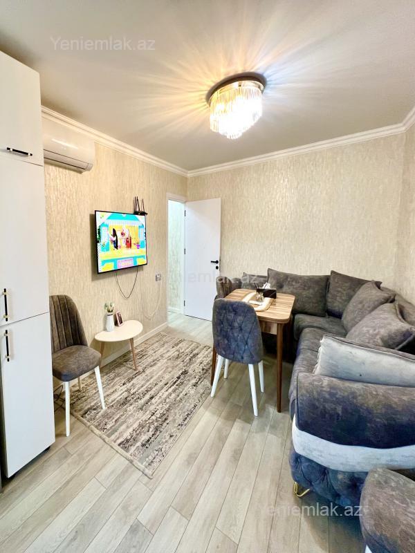Satılır 2 otaqlı köhnə tikili 35 m²