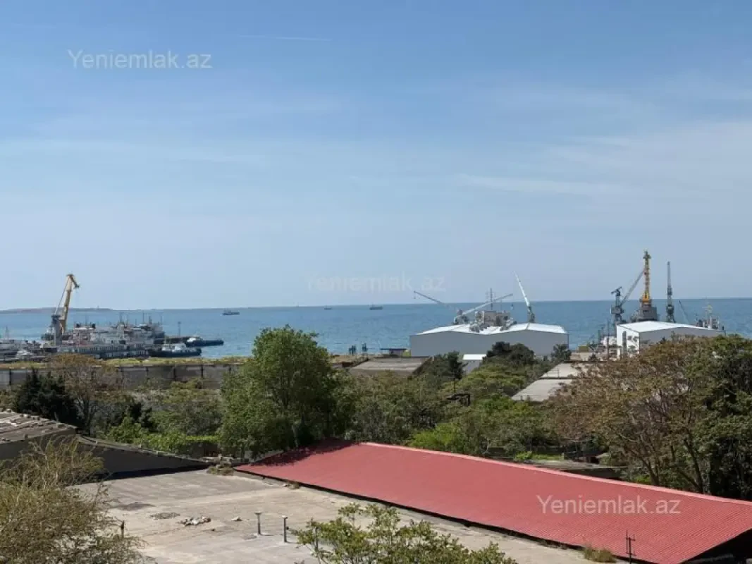 Satılır 3 otaqlı köhnə tikili 85 m²