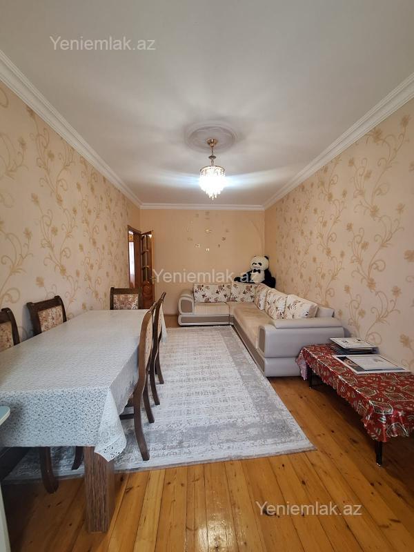 Satılır 3 otaqlı köhnə tikili 70 m² — Bakı, Suraxanı 3 otaq 70.00 m²