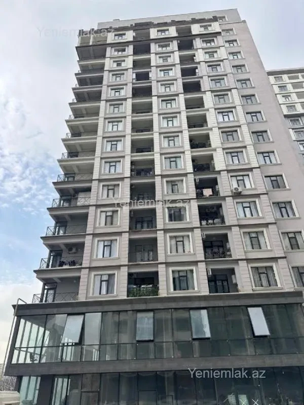 Satılır 4 otaqlı yeni tikili 145 m²