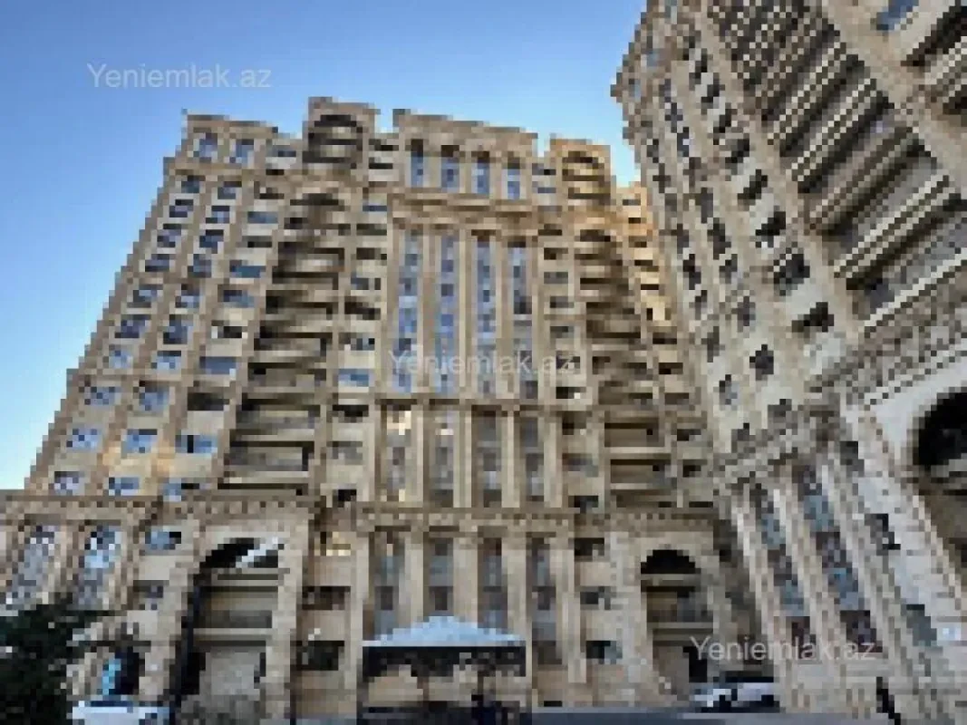 Satılır 2 otaqlı yeni tikili 75 m²
