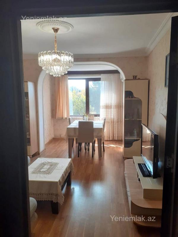 Satılır 3 otaqlı köhnə tikili 90 m² — Bakı, Binəqədi 3 otaq 90.00 m²