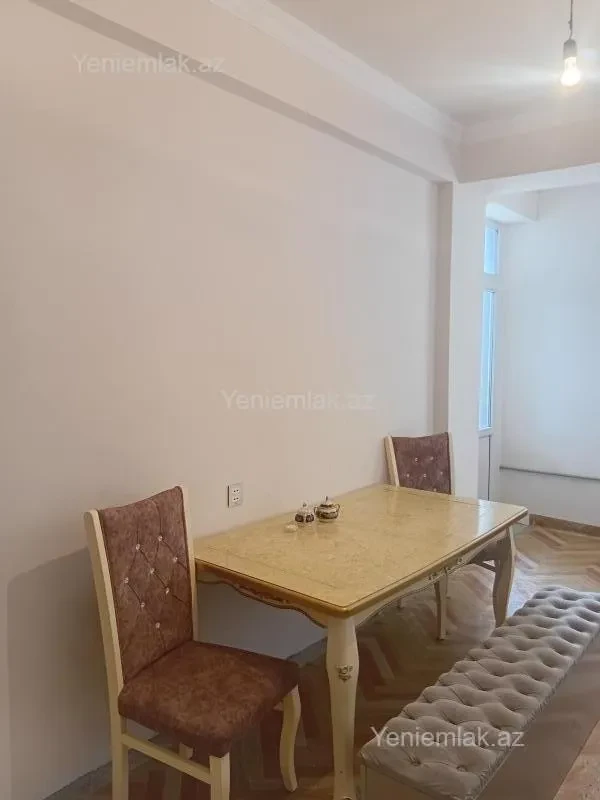 Satılır 3 otaqlı yeni tikili 73 m²