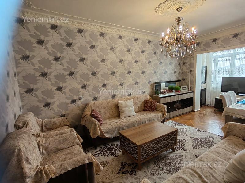 Satılır 3 otaqlı köhnə tikili 95 m² — Bakı, Binəqədi 3 otaq 95.00 m²