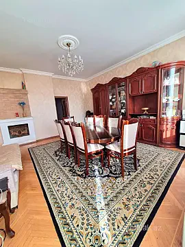 Satılır 3 otaqlı köhnə tikili 86.5 m² — Bakı, Səbail 3 otaq 86.50 m²