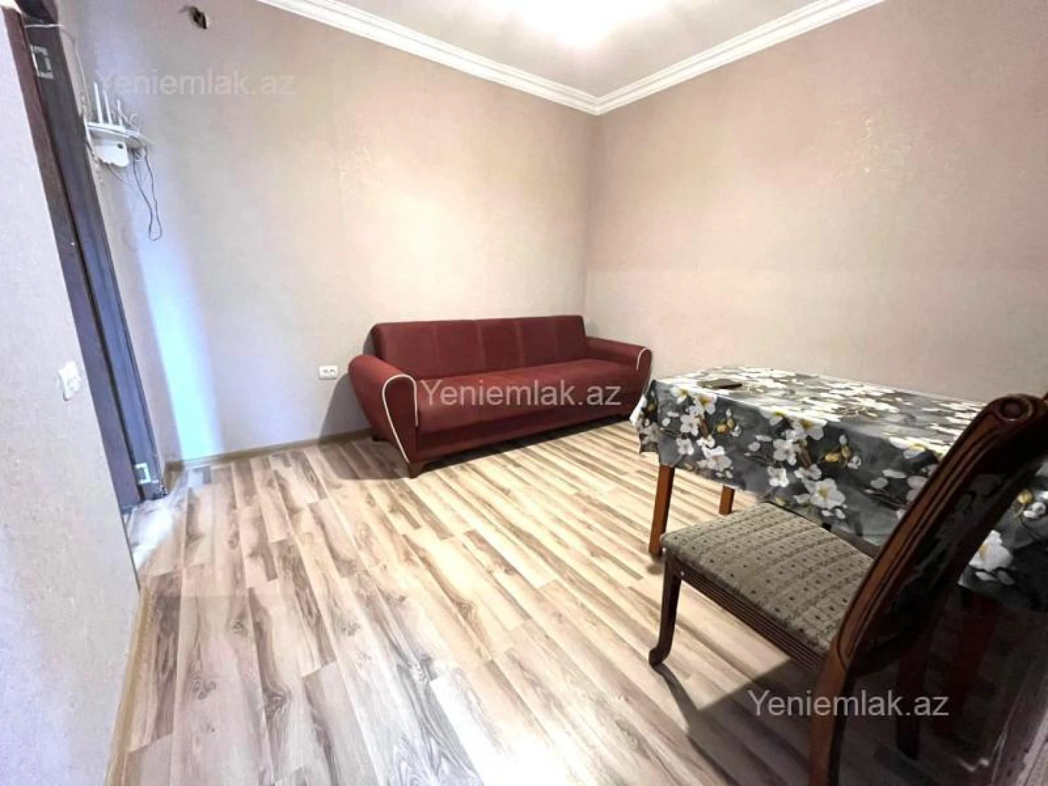 Satılır 2 otaqlı köhnə tikili 45 m²
