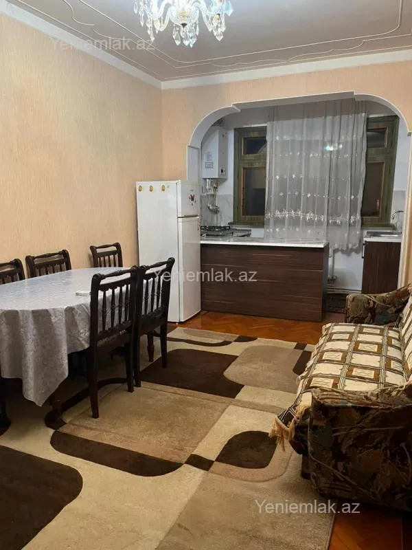 Satılır 2 otaqlı köhnə tikili 50 m²