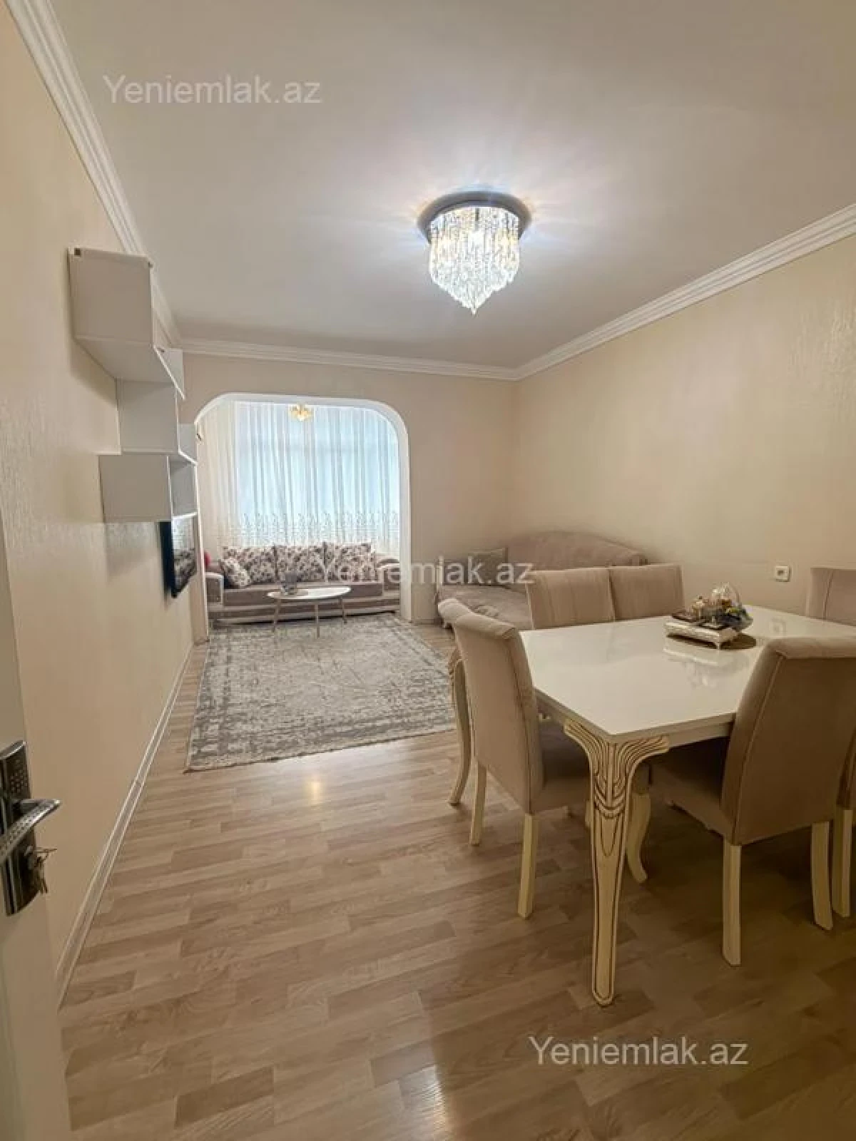 Satılır 3 otaqlı köhnə tikili 75 m²