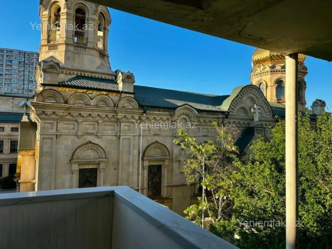 Satılır 2 otaqlı köhnə tikili 40 m²