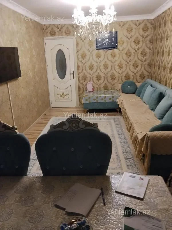 Satılır 2 otaqlı köhnə tikili 50 m²