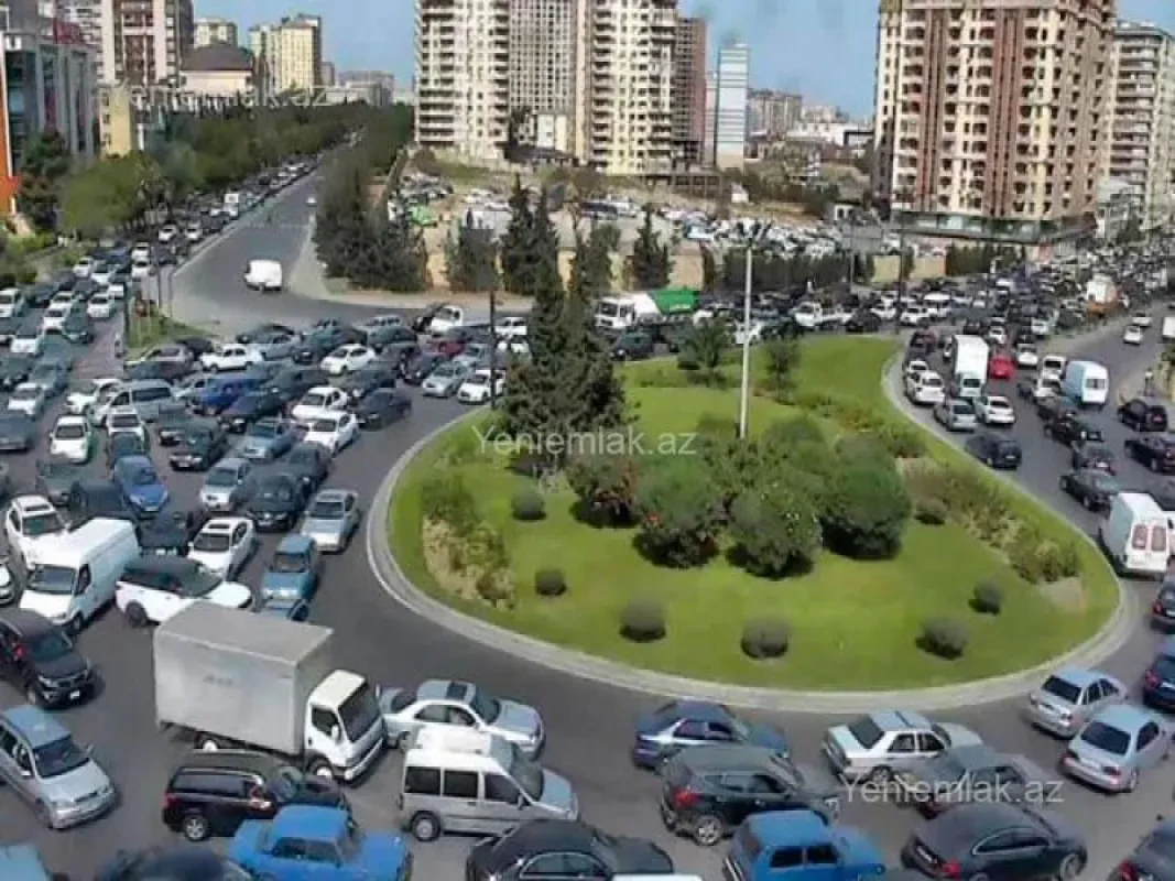 Satılır 3 otaqlı yeni tikili 140 m²