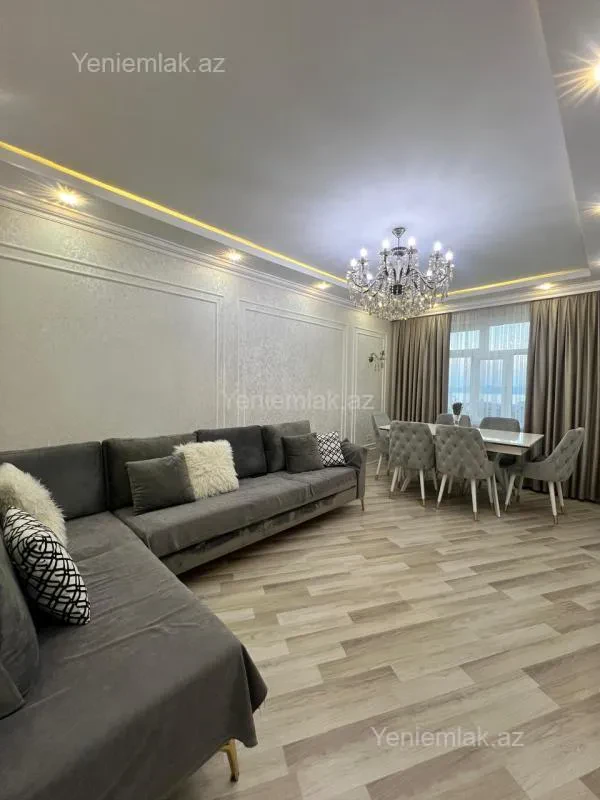 Satılır 3 otaqlı köhnə tikili 80 m²