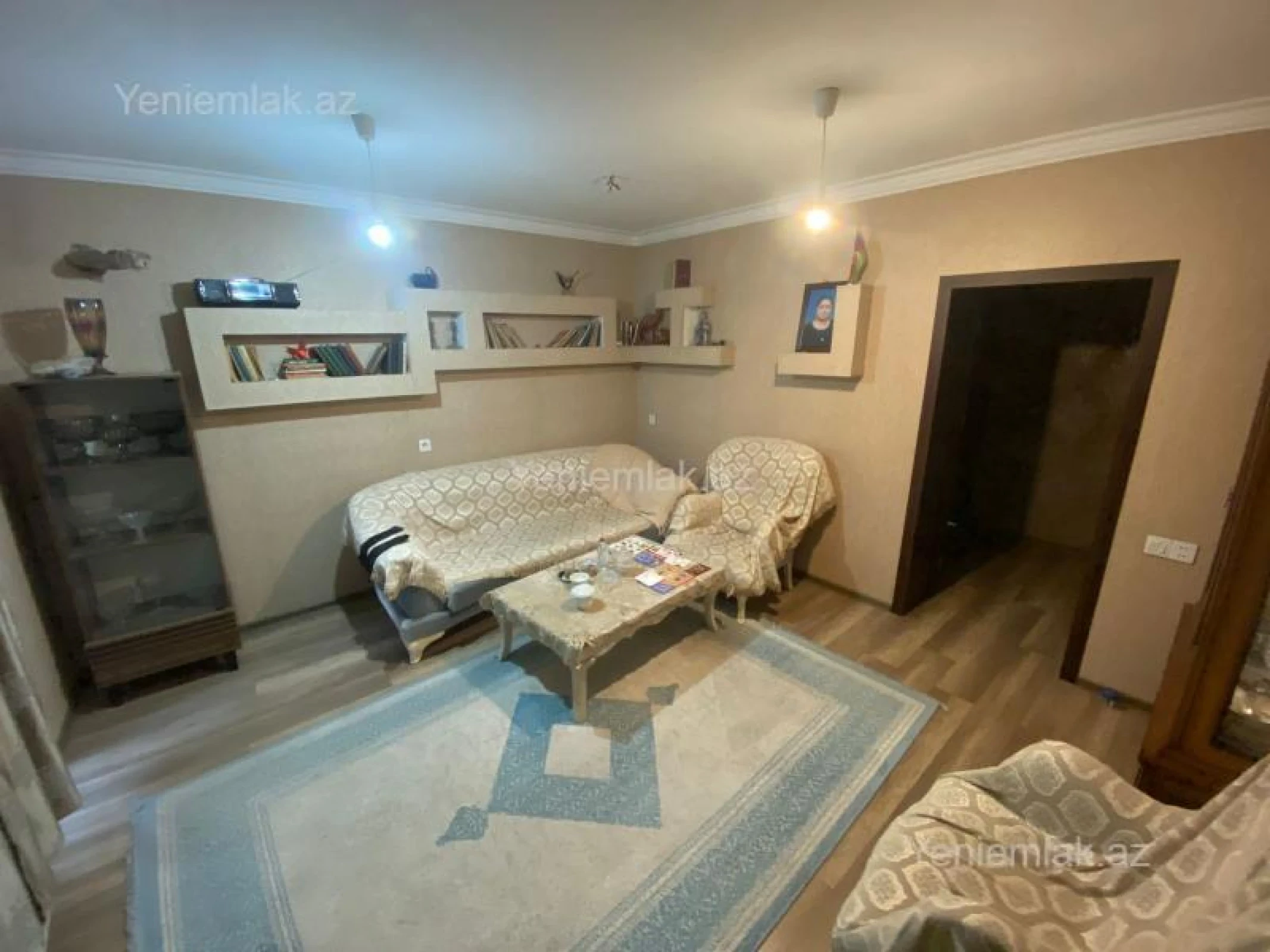 Satılır 5 otaqlı köhnə tikili 100 m²