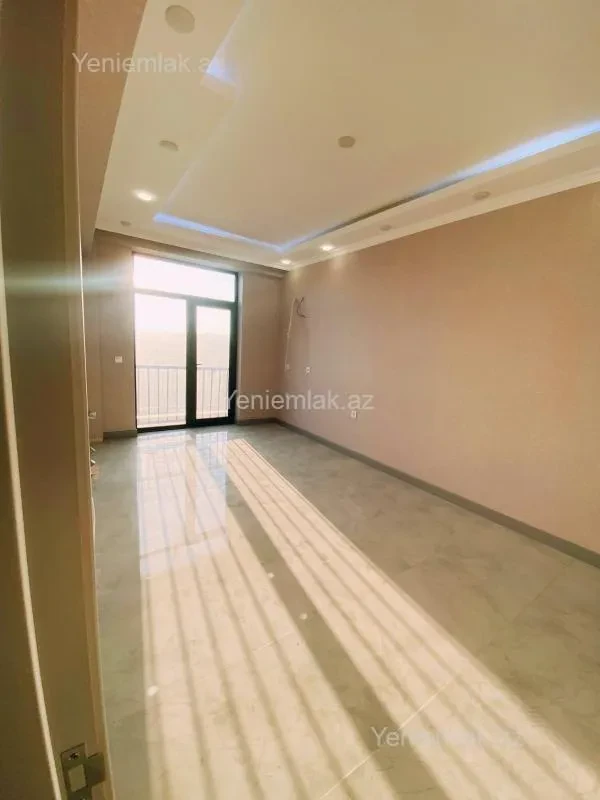 Satılır 3 otaqlı yeni tikili 107 m²