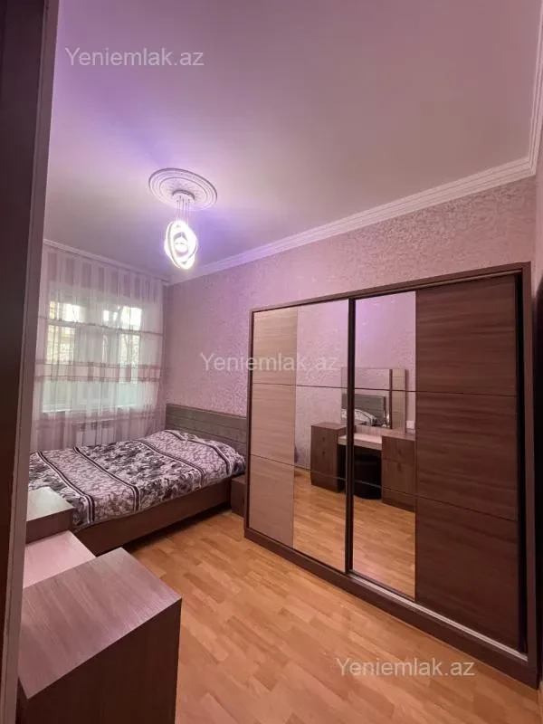 Satılır 3 otaqlı köhnə tikili 76 m²