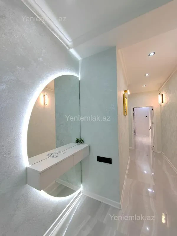 Satılır 3 otaqlı yeni tikili 127 m²