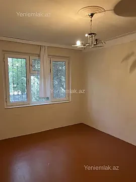 Satılır 1 otaqlı köhnə tikili 31 m² — Sumqayıt, 3-cü mikrorayon 1 otaq 31.00 m²