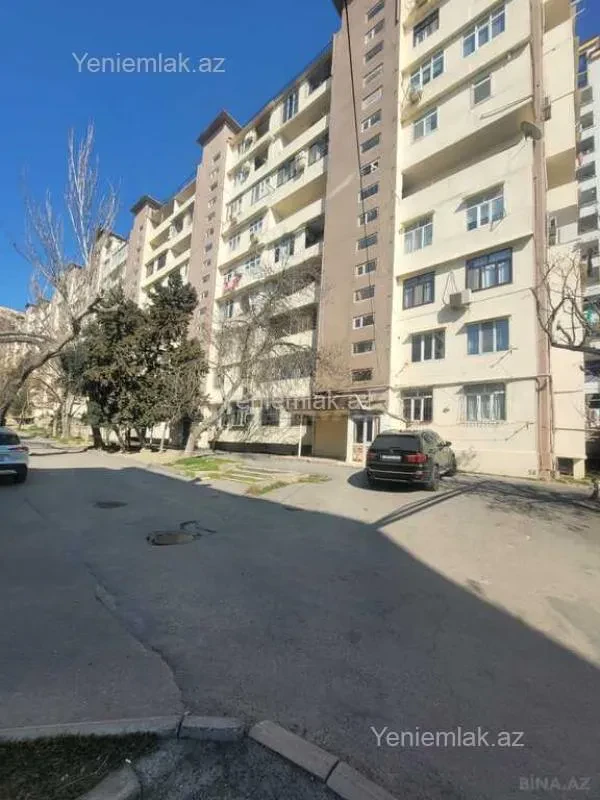 Satılır 3 otaqlı köhnə tikili 80 m²