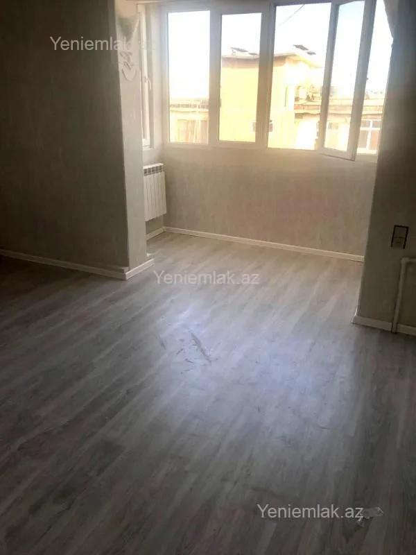Satılır 2 otaqlı köhnə tikili 45 m²