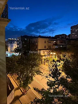 Satılır 3 otaqlı köhnə tikili 67 m² — Bakı, Binəqədi 3 otaq 67.00 m²
