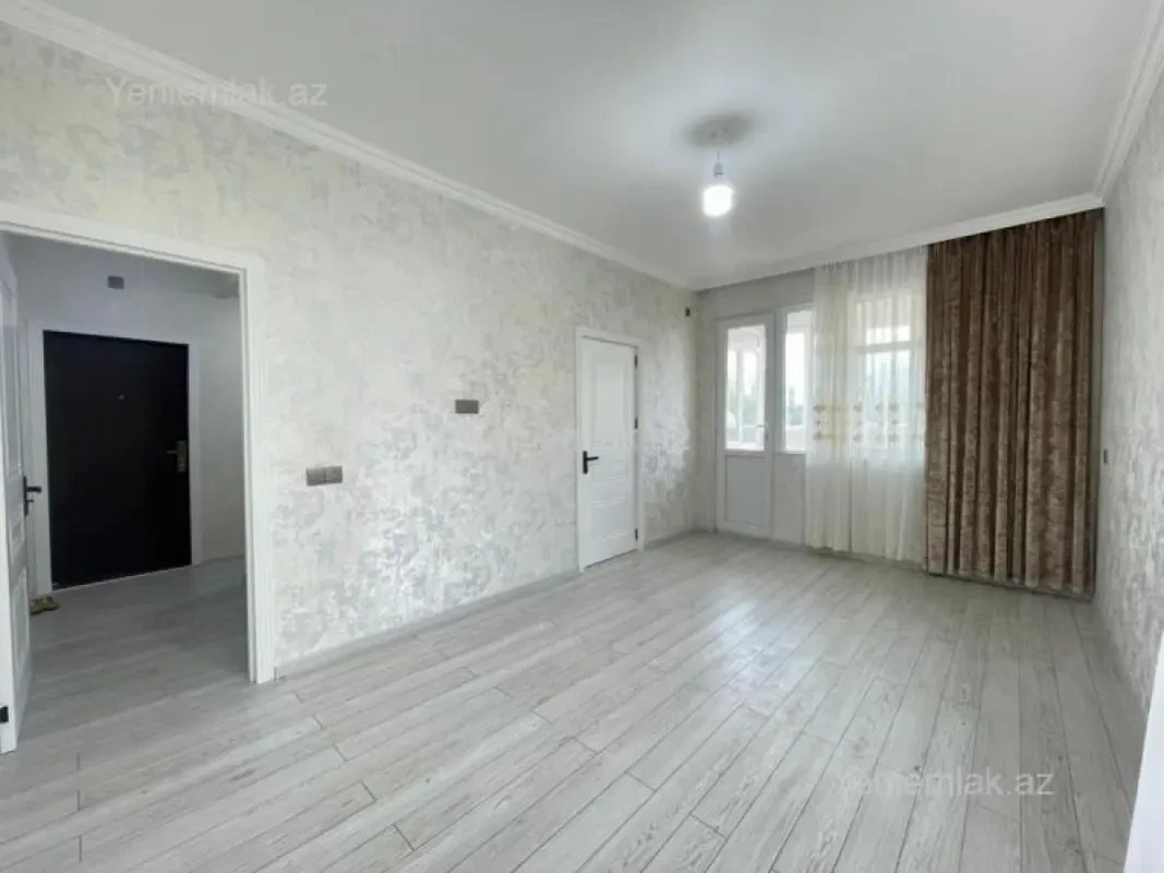 Satılır 2 otaqlı köhnə tikili 55 m²