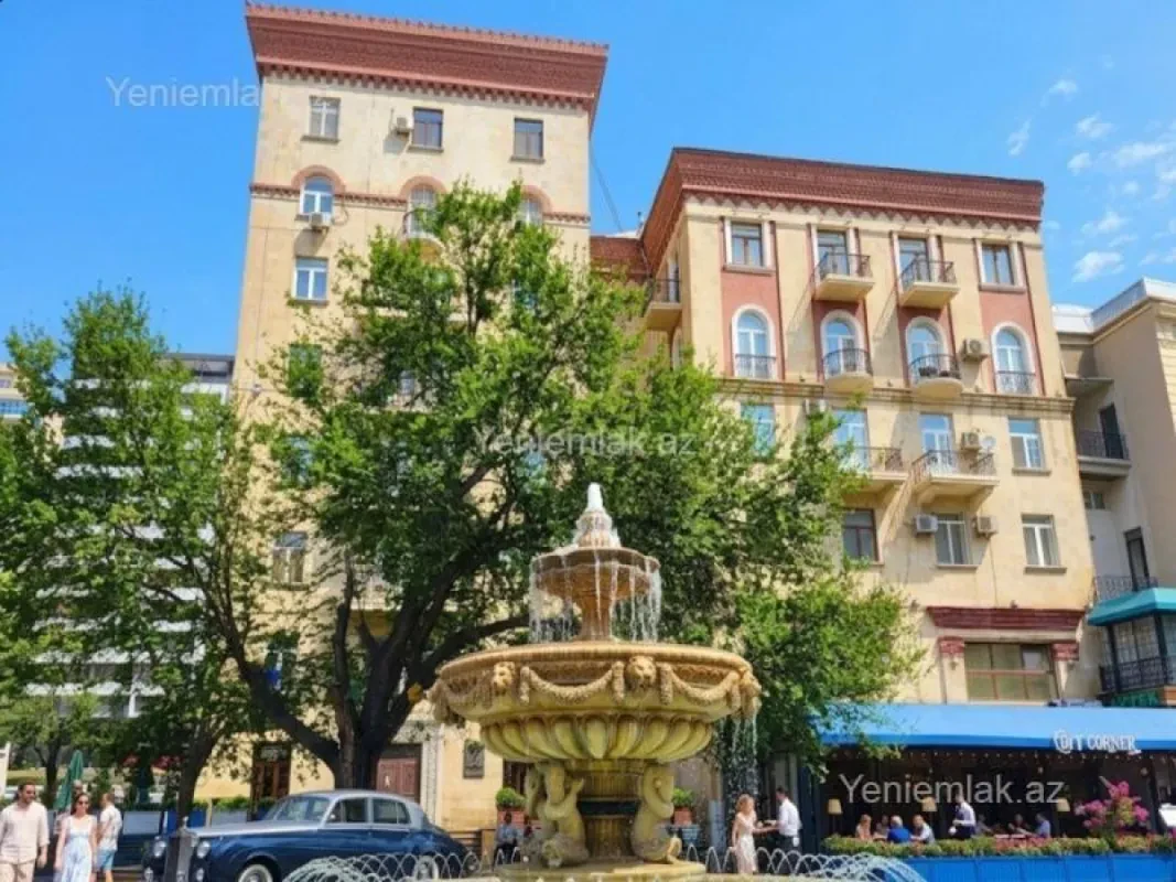 Satılır 3 otaqlı köhnə tikili 80 m²