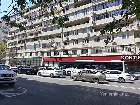 Satılır 4 otaqlı köhnə tikili 120 m² — Bakı, Nərimanov 4 otaq 120.00 m²