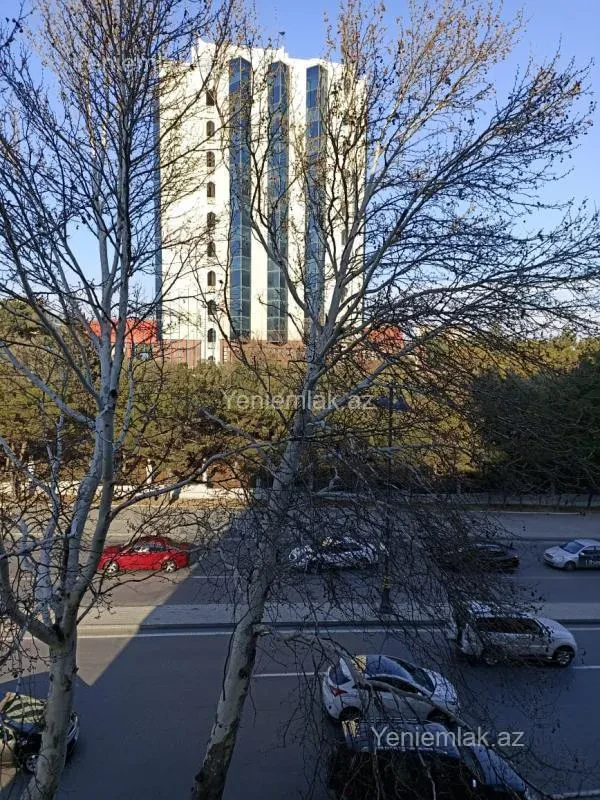 Satılır 2 otaqlı köhnə tikili 51 m²