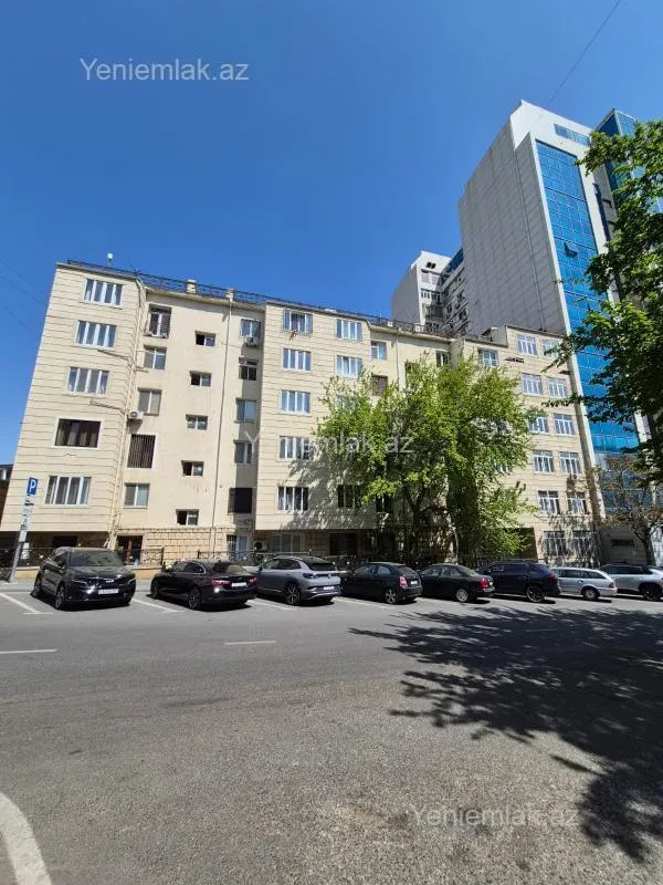 Satılır 3 otaqlı köhnə tikili 73 m²