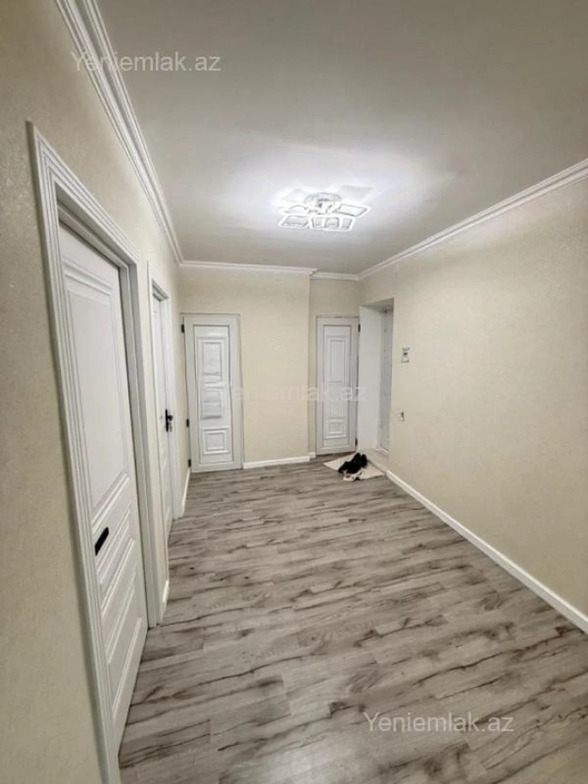 Satılır 3 otaqlı köhnə tikili 110 m²