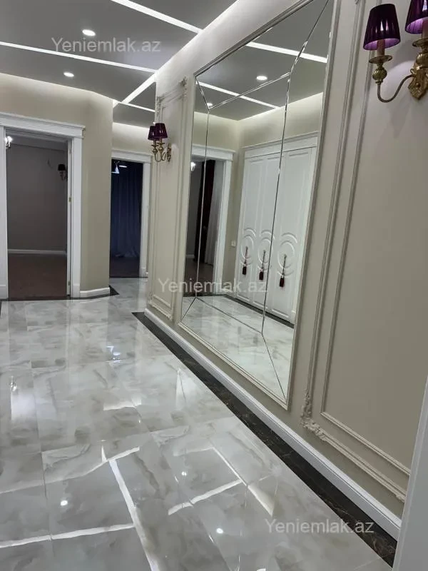 Satılır 3 otaqlı yeni tikili 90 m²