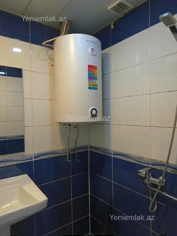 Satılır 2 otaqlı köhnə tikili 60 m²