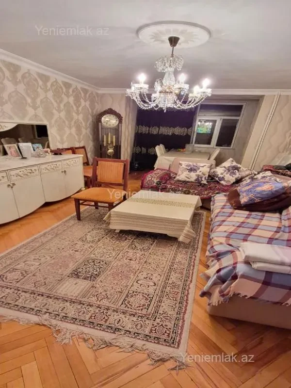 Satılır 3 otaqlı köhnə tikili 55 m²