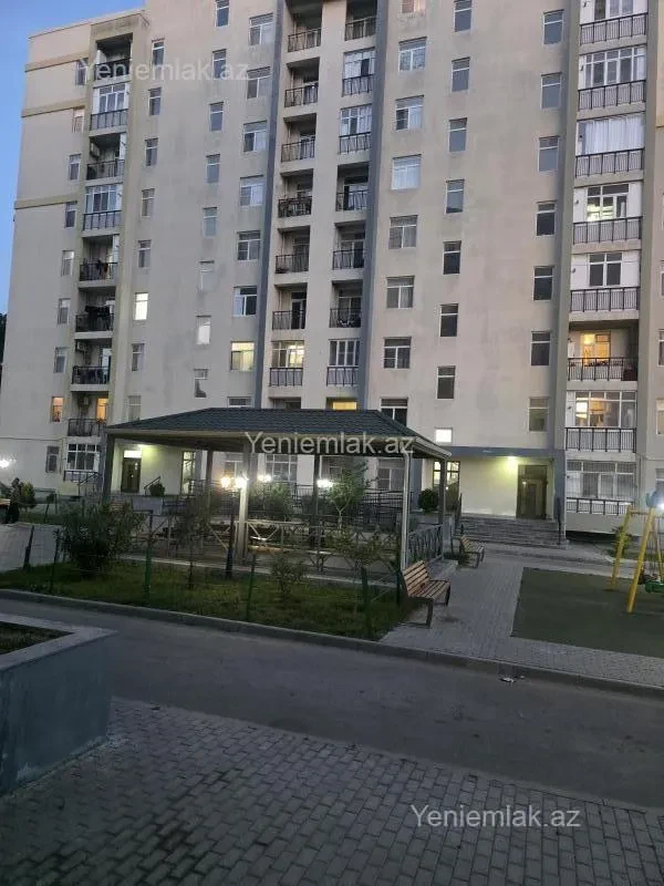 Satılır 3 otaqlı yeni tikili 80 m²