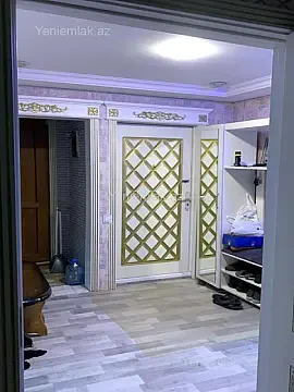 Satılır 4 otaqlı köhnə tikili 100 m² — Bakı, Nizami 4 otaq 100.00 m²