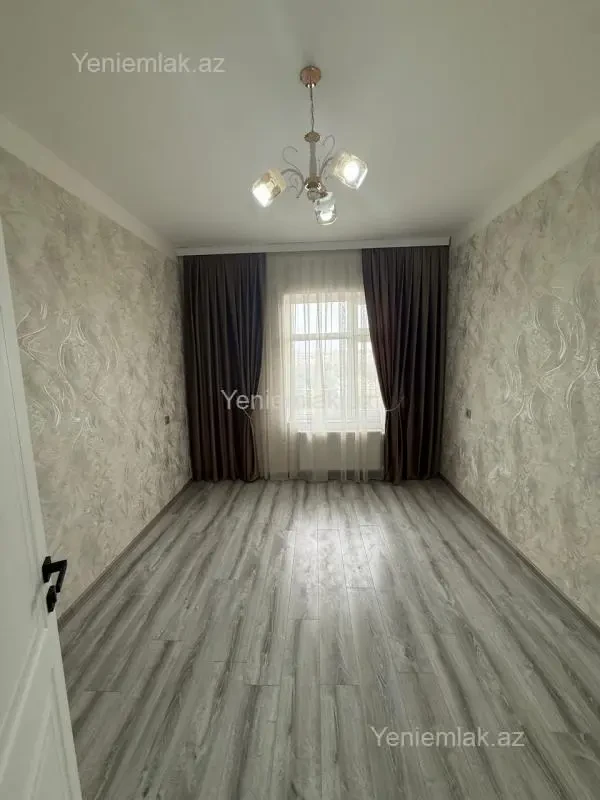 Satılır 2 otaqlı köhnə tikili 65 m²