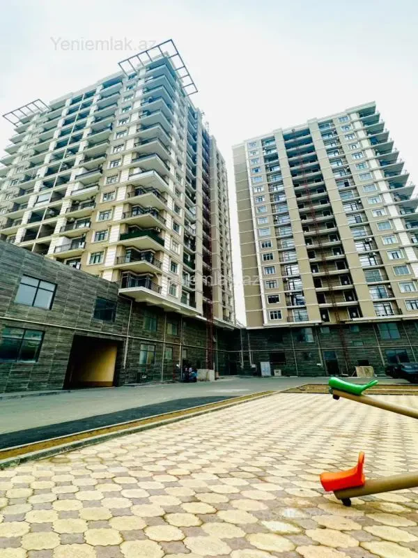 Satılır 2 otaqlı yeni tikili 66 m²