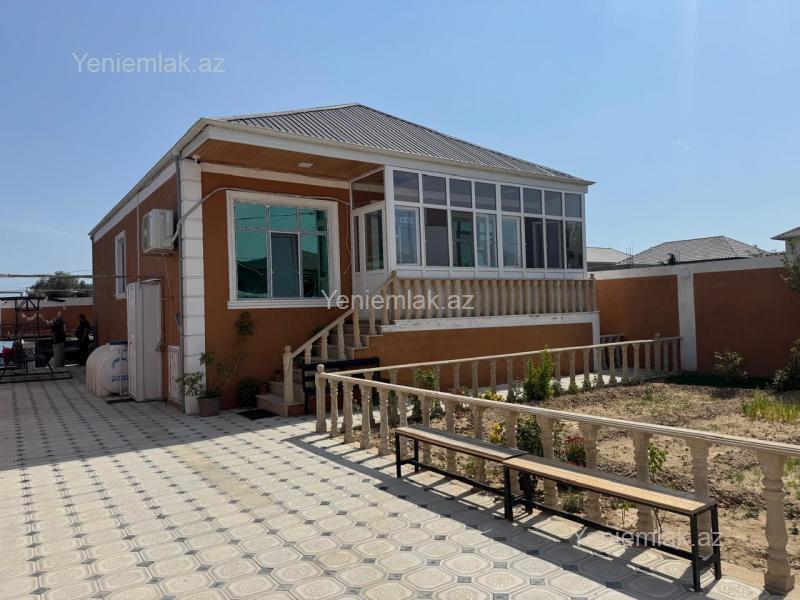 Satılır 4 otaqlı həyət evi 120 m²