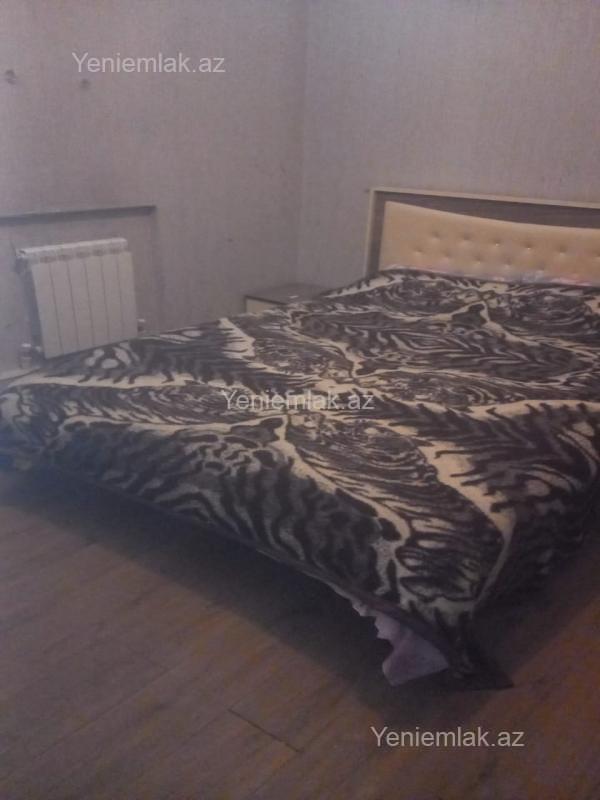 Satılır 2 otaqlı köhnə tikili 55 m²