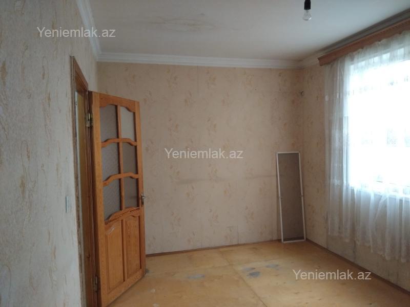 Satılır 1 otaqlı köhnə tikili 30 m²