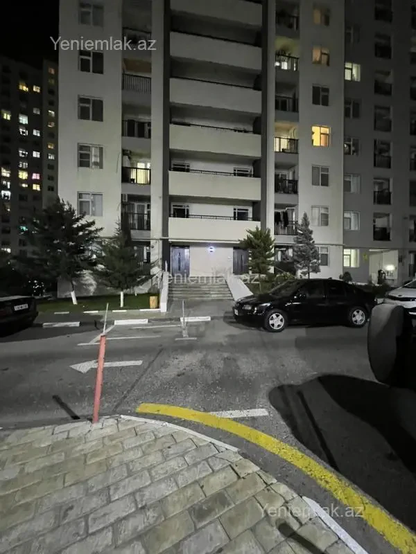 Satılır 3 otaqlı yeni tikili 100 m²