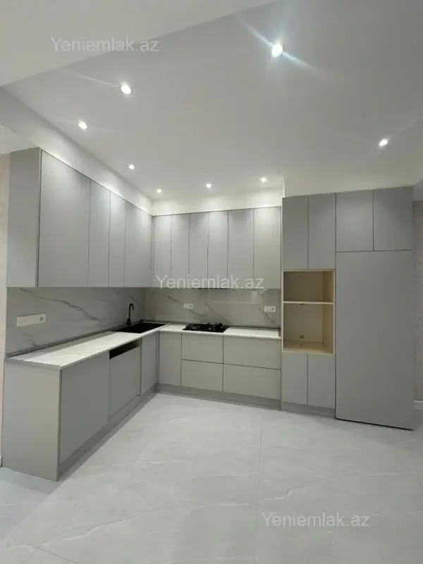 Satılır 2 otaqlı yeni tikili 65 m²