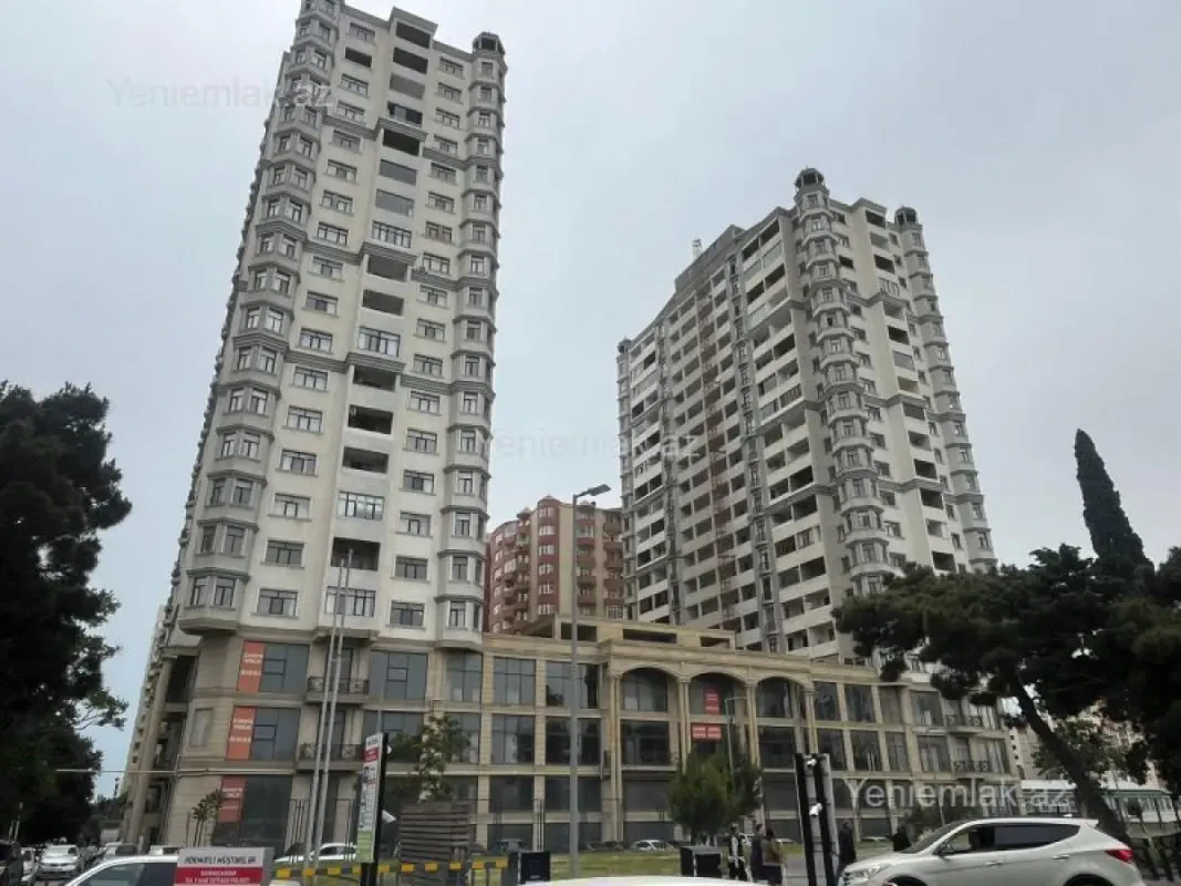 Satılır 3 otaqlı yeni tikili 136 m²