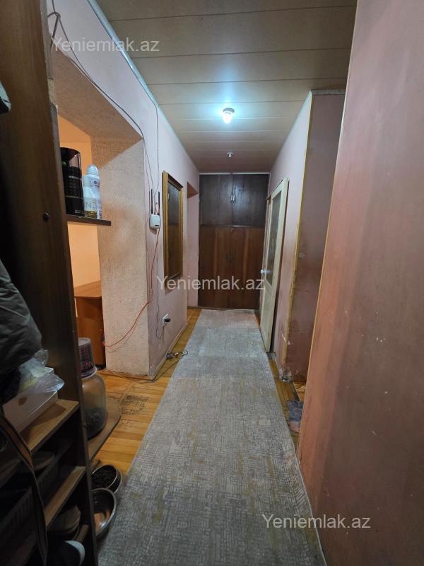 Satılır 2 otaqlı köhnə tikili 60 m²